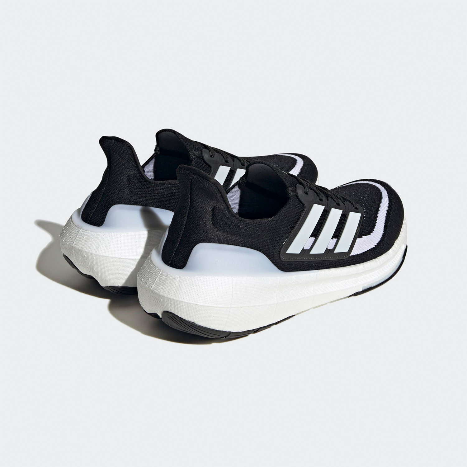 Оригинальные спортивные кроссо – обзор и цена Adidas Shoes Ultraboost Light